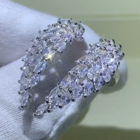 Diamond Angel Wing Ring - Picture 5 of 15